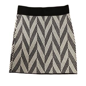NWT Ann Taylor Double Knit Black & White Chevron Mini Skirt Sz S